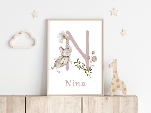 Nina-min.png