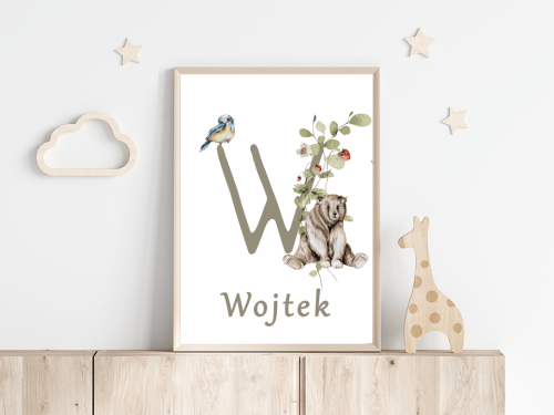 Plakat z literą i imieniem dziecka W z misiem